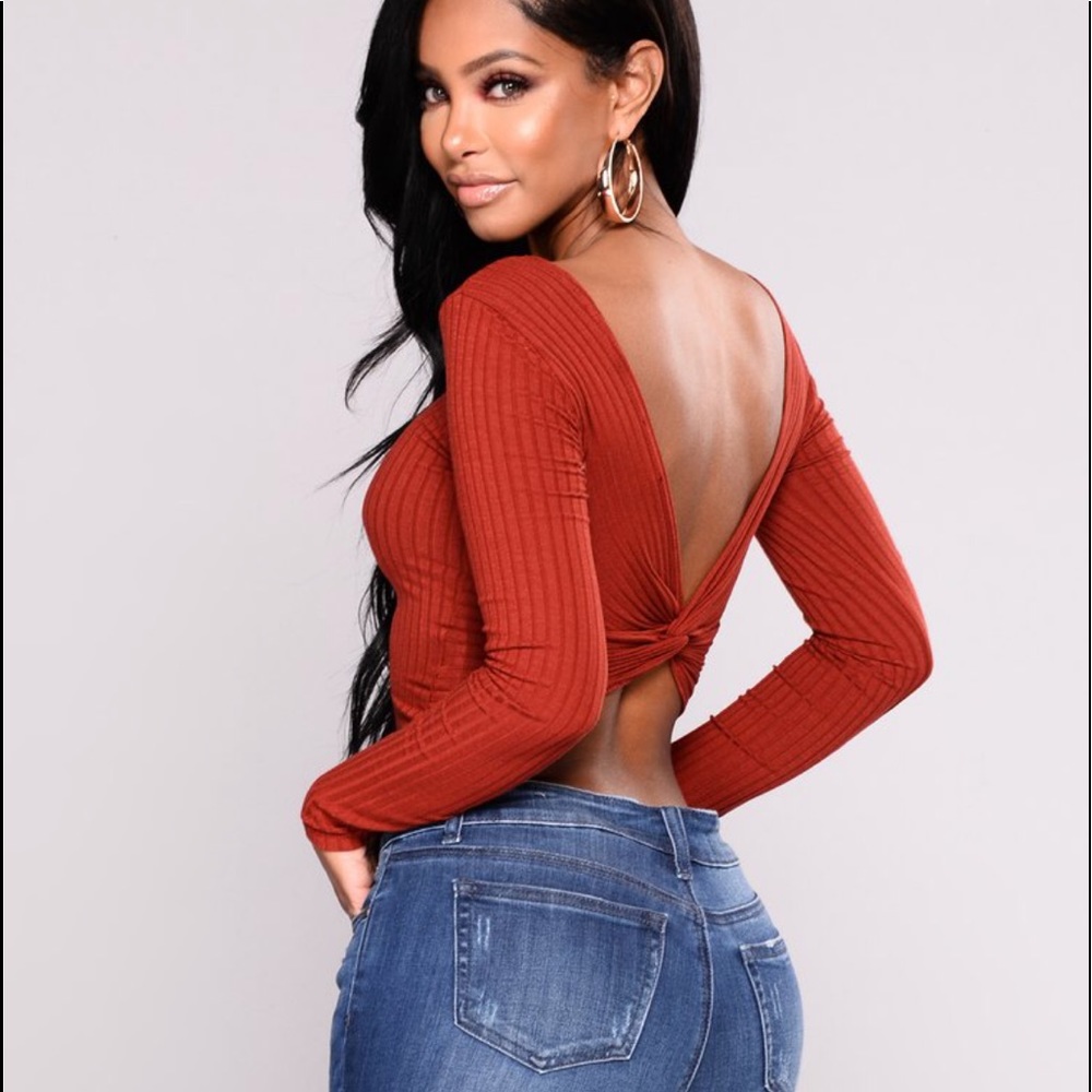 SOLD! long sleeve crop top back knot - rust